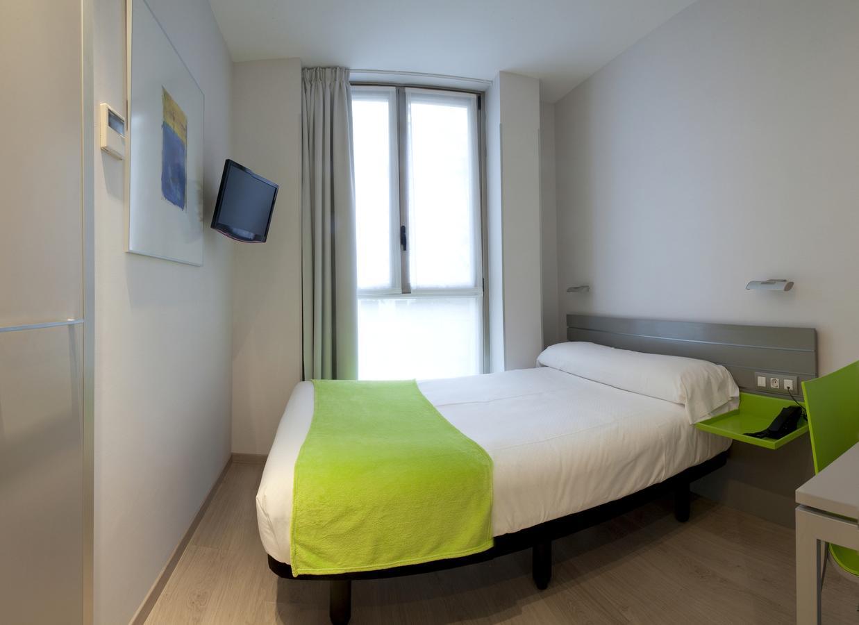 Hotel & Suites Arrizul Gros San Sebastián Zimmer foto